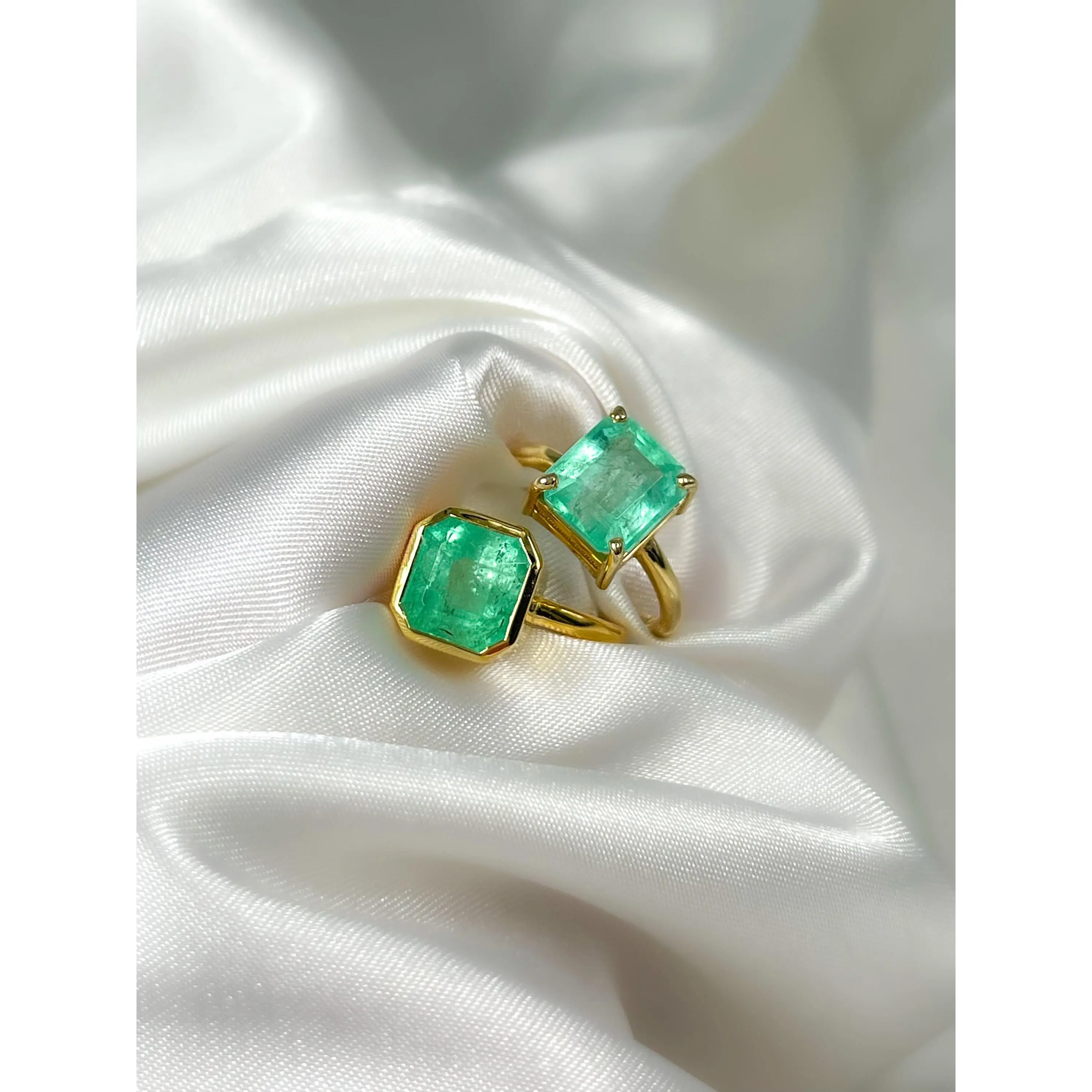 3Ct Natural Colombian Emerald-Cut Emerald Solitaire Ring in Solid Gold