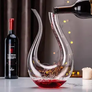 Crystal U-shaped Wine Decanter Crystal U-shaped Wine Decanter