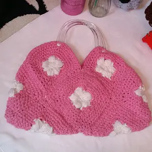 Granny Square Handmade Crochet Bag - Pink, Heart-Shaped Design, Soft Fabric, Ideal for Everyday Use Women's Mini casual versatile