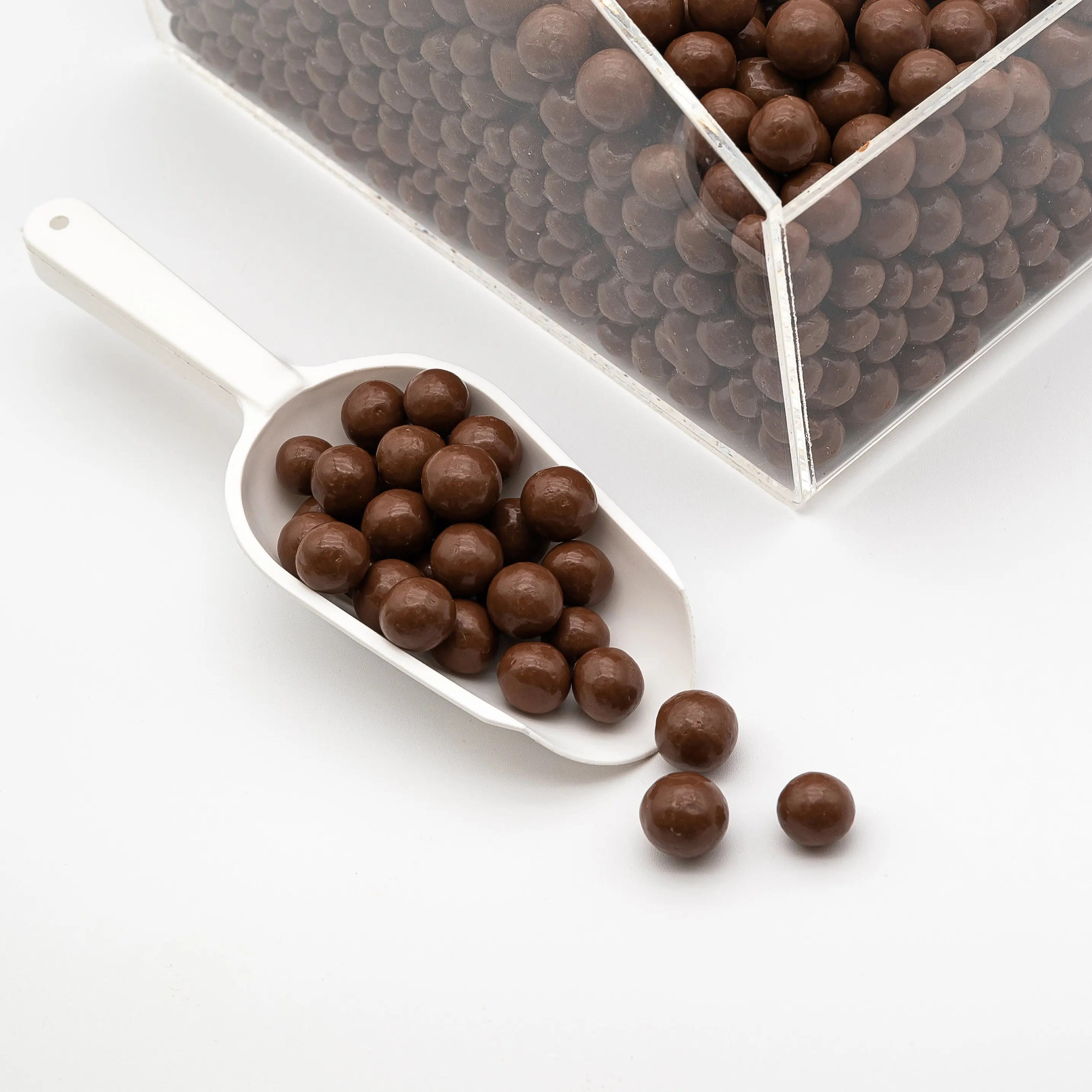 Milk Chocolate Malt Balls - Crunchy Balls Dipped in Milk Chocolate - 4 oz & 8 oz & 1 lb & 3 lb Chocolate Bag Snack Dessert Cocoa Sugar