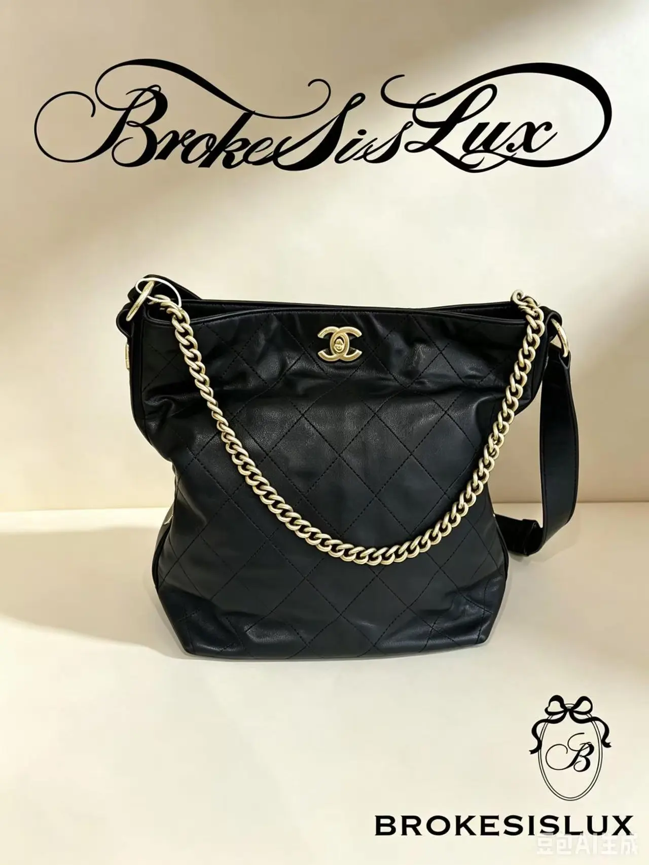 Pre-owned CHANEL Black Quilted Leather Hobo | Gold Chain & CC Turnlock, Everyday Crossbody