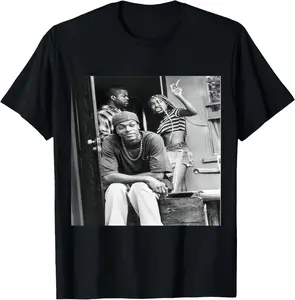 Craig and Smokey, Girlfriend mad T-Shirt