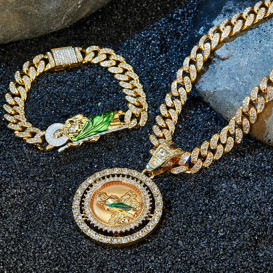 St. Jude Thaddeus 14K Gold-Plated Diamond Pendant Necklace and Bracelet Set, comes with a gift box. Perfect as a gift for women or men, suitable for both genders to wear.