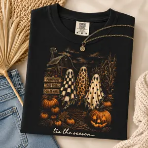 Comfort Colors Halloween Ghost Shirt, Vintage Pumpkin Patch Tee, Fall Hay Ride Corn Maze T-Shirt, Spooky Season Gift, Unisex Halloween Top