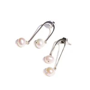 Elsa Sterling Silver Pearl Earrings | cocoatemyshoes