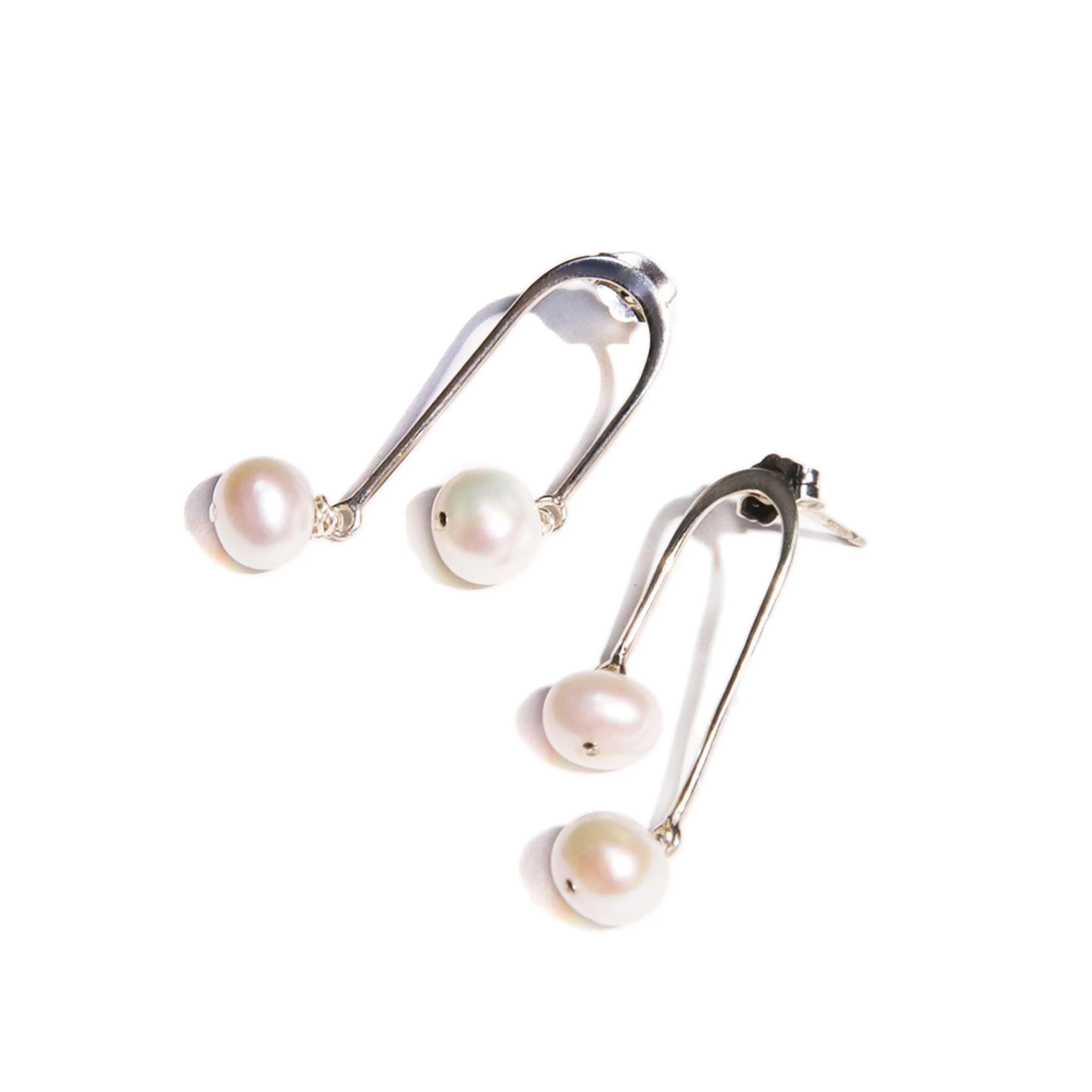 Elsa Sterling Silver Pearl Earrings | cocoatemyshoes