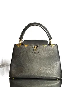 Pre-owned Louis Vuitton France Crossbody Bags Capucine Black Taurillon Leather PM