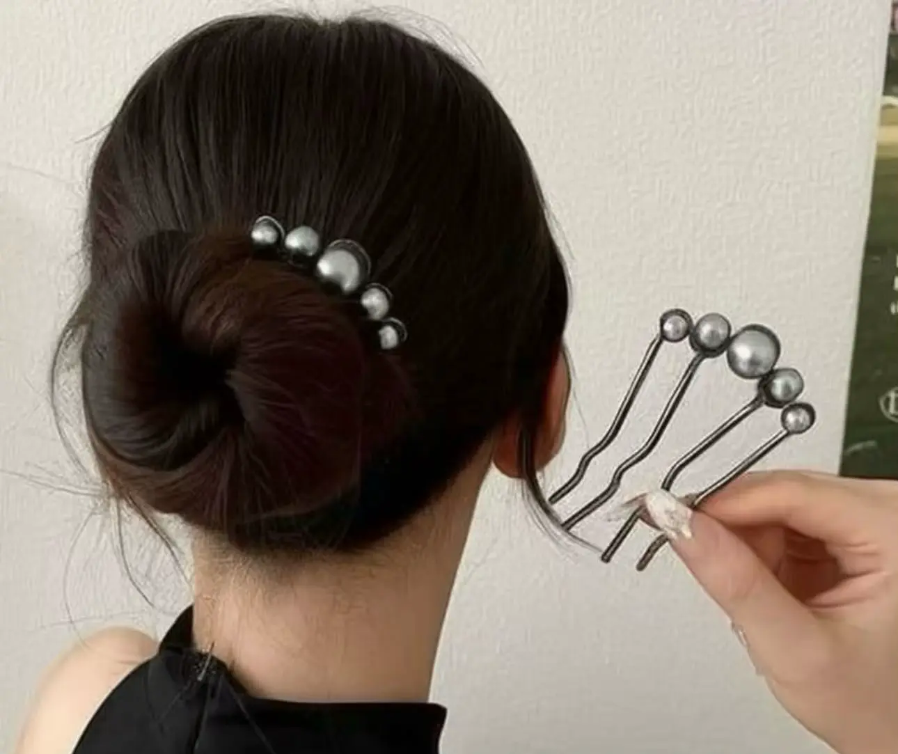 High Elasticity Durable Pearl Updo Hair Comb for Women, Strong Hold Non Slip Multi Prong Hair Pin, Thickened Bun Hair Insert, French Twist Hair Styling Accessory (BLACK)