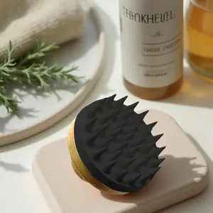 Wabi Sabi Scalp Scrubber (available in 2 colors)