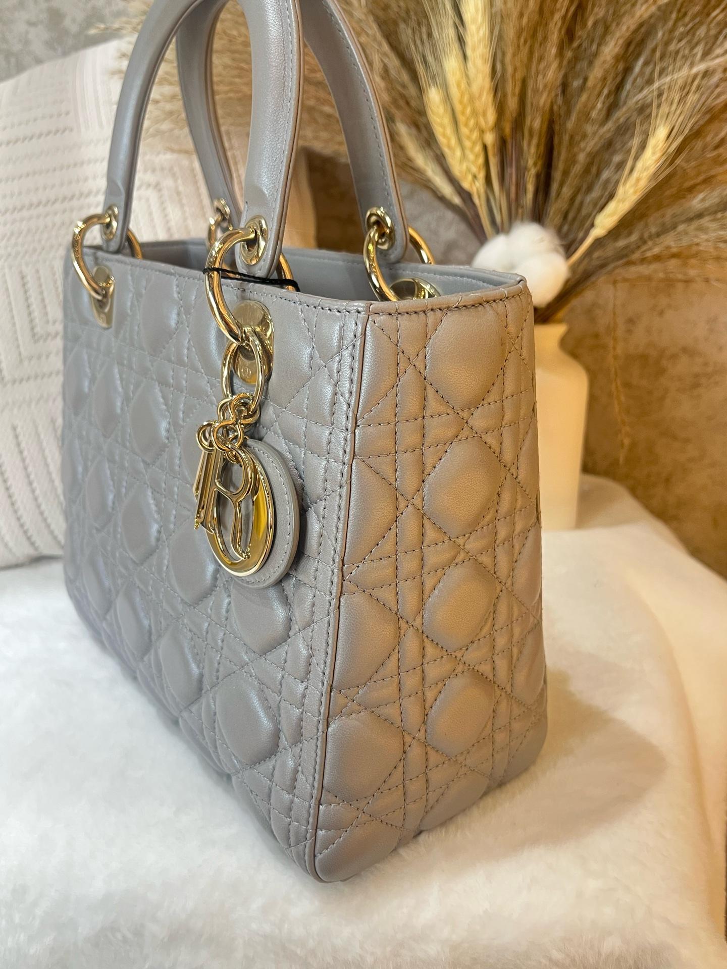 Pre-owned Dior Medium Lady Bag in grey cannage quilted lambskin 1919H0310