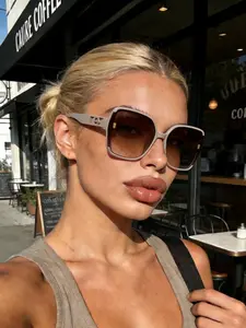 Unisex Y2K Trendy Large Frame Plastic Frames Sunglasses, Casual Plastic Eyewear for All Seasons, Fashionable Streetwear Accessories for Parties and Daily Use