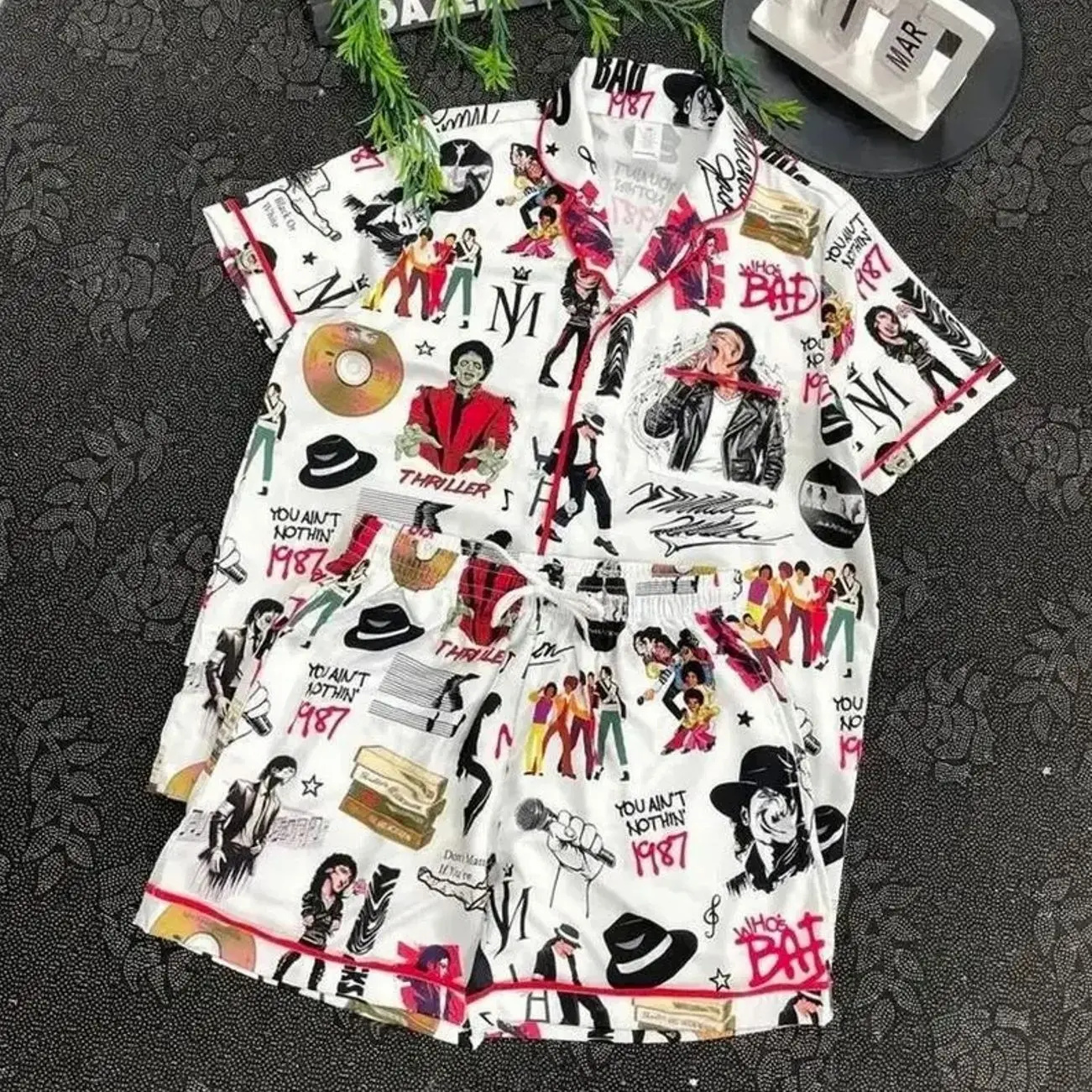 Vintage Music Style Satin Pajama Set, Retro Pop Sleepwear, Comfortable Short Sleeve Lounge Set for Adults & Kids