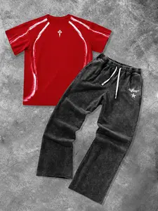 Men's two-piece set: crew neck short-sleeved T-shirt and trousers; men's washed trousers with a vintage distressed effect and star letter print; top with a casual and stylish cross-print color-blocking design; black short-sleeved T-shirt and trousers set.