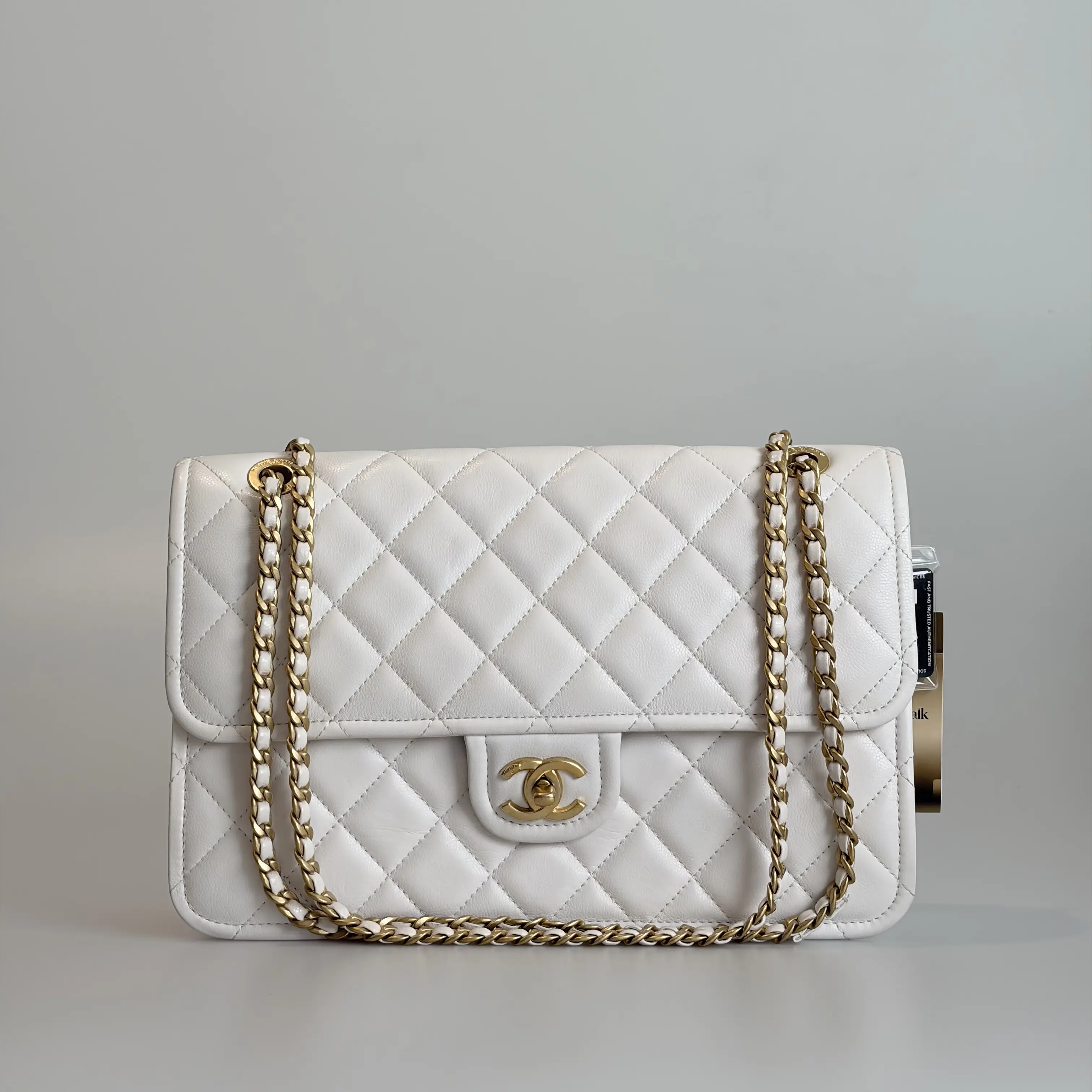 Pre-owned CHANEL Caviar Calfskin Crossbody Bag Classic Flap Wide Border White Quilted Gold tone Clasp 46297210 Sold As Is / Final Sale