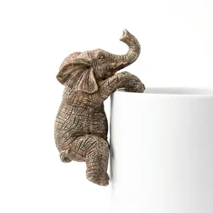 Elephant Hanging Sculpture Planter 1 pc Vertical Garden Flower Pot Resin Art Craft Home Decoration Small Succulent Plant Holder Porch Balcony Decor Gift for Elephant Lovers Hangable Ornament