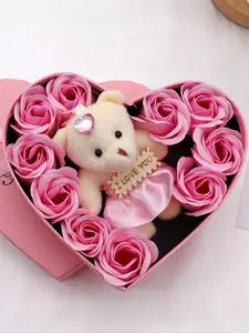 Valentine's Day pink artificial flowers and heart-shaped storage box rose gift box, romantic scene matching, home decoration and party decoration, perfect gift for Valentine's Day and Mother's Day, for the beloved one