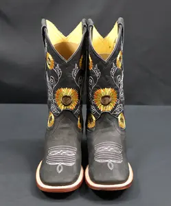 Cowboy City Womans Boots Sunflowers Black No Buck