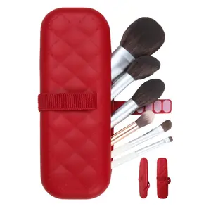 Travel Makeup Brush Holder,Portable Makeup Brush Case, Silicone Travel Kit for Your Brushes,Keep Them Clean, Organized Cosmetic Brush Covers(Red)