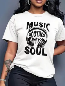 Essential Casual Crewneck - Music Lover Statement with Headphone Graphic in Classic Black or White for Everyday Wear,Casual daily wear - Regular length T-shirt - Casual style - Suitable for all seasons.