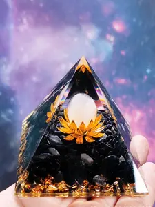 Crystal Gravel Pyramid Epoxy Ornament, Meditation Aid, Fortune Attracting Home Decoration, Decorative Accessory for Relaxation & Wellness