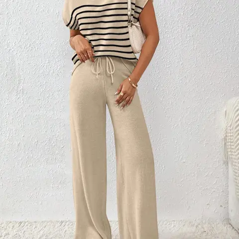 Women's Striped Print Breathable Lightweight Fabric Round Neck Sweater Top & Drawstring Waist Pants Set, Striped Lounge Set, Casual Short Sleeve Top & Wide Leg Pants Set for Daily Wear, Ladies Two-piece Outfits for All Seasons