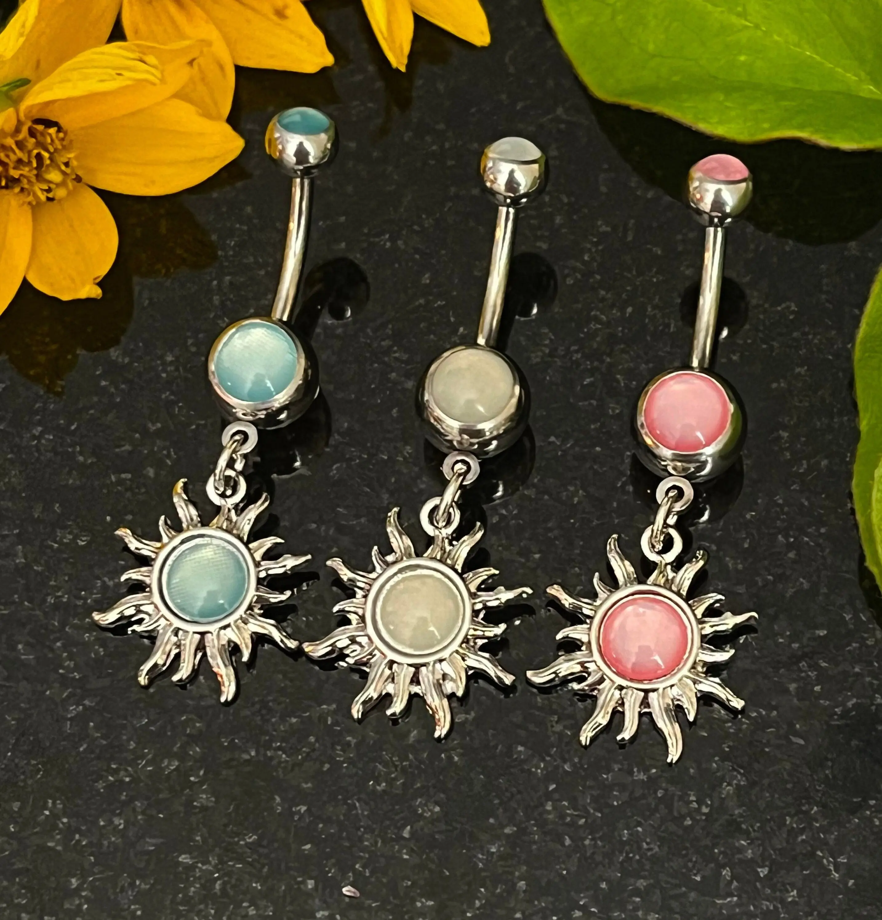 1 Piece Stunning Tribal Sun Illuminating Stone Dangle Ring Navel / Naval Belly Ring - 14g - 10mm