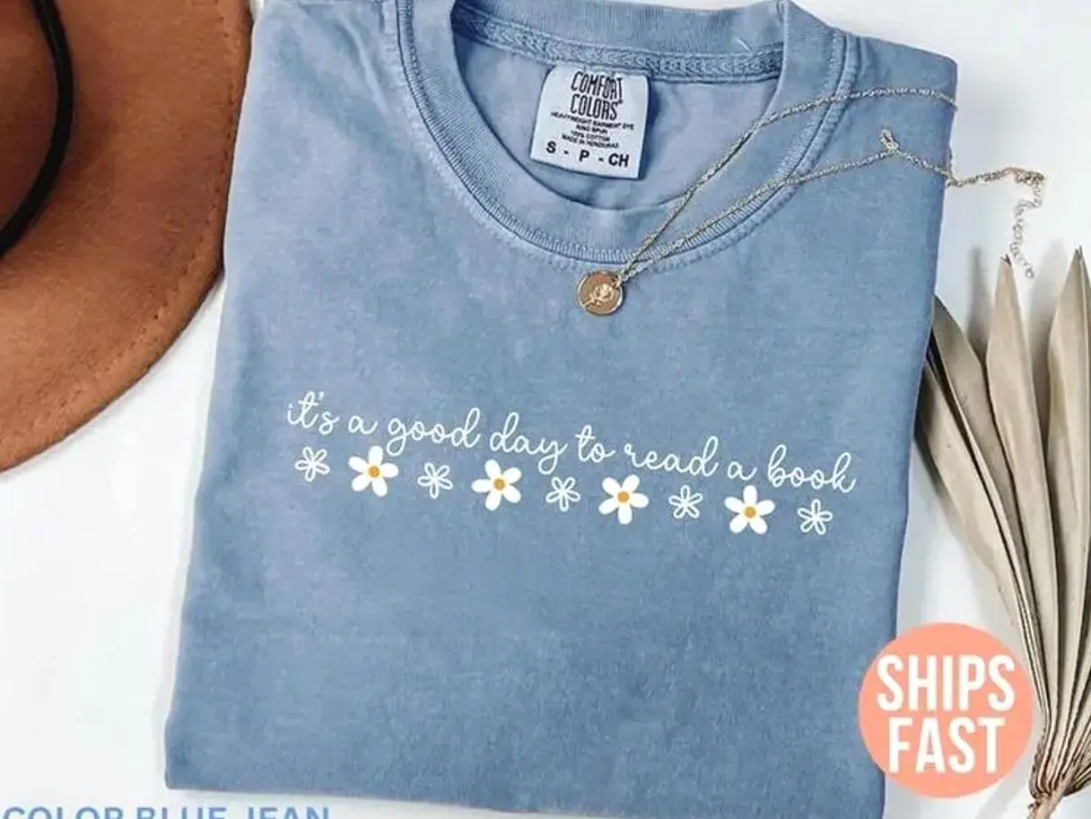 Comfort Colors Its A Good Day To Read A Book Shirt, Reading Teacher Shirt, Comfort Colors Graphic Tee, Casual Outfit, Vintage Wash Shirt, Oversized Women’s Outfit, Apr 8