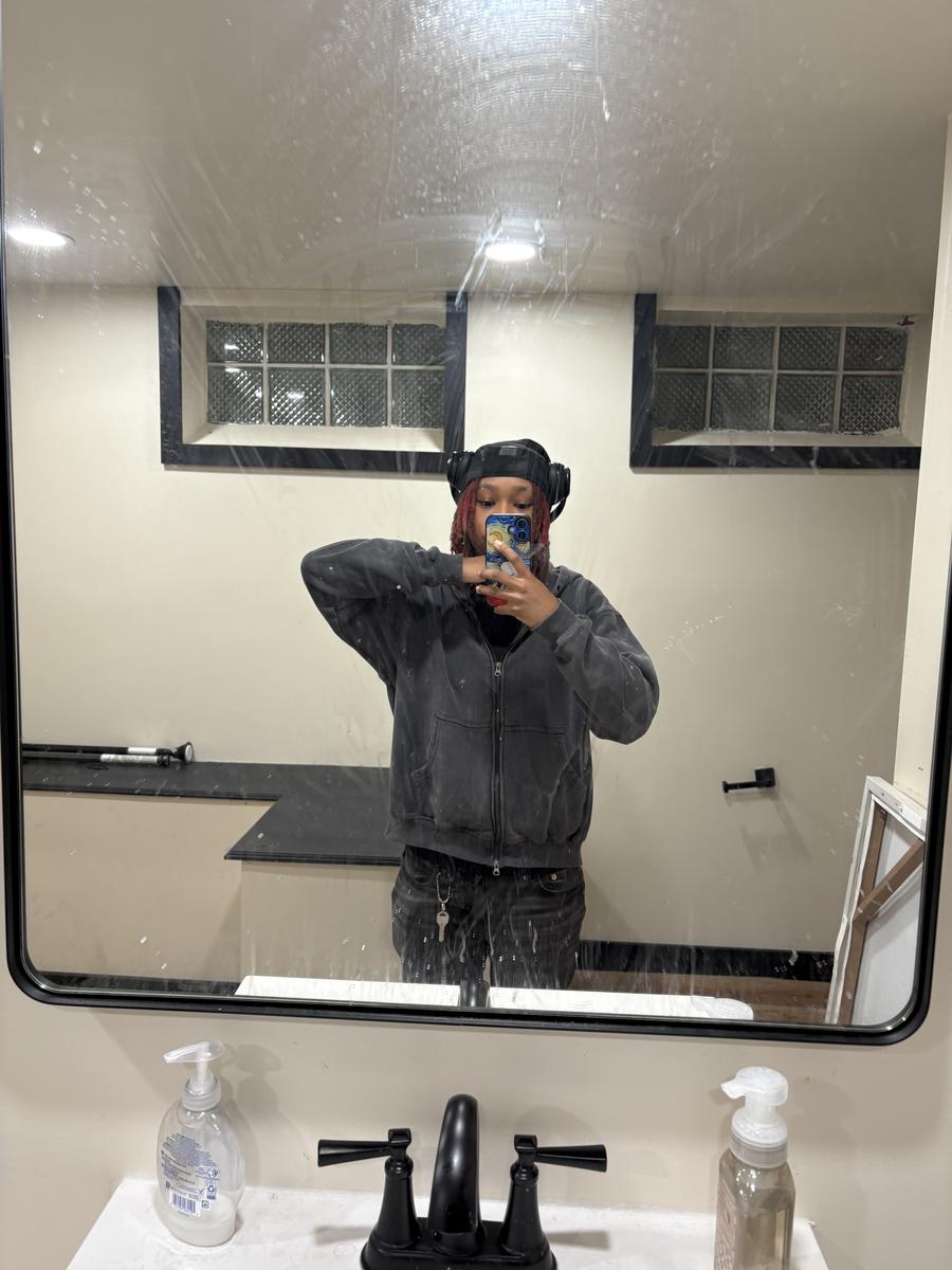 Item: Vintage Black, XS