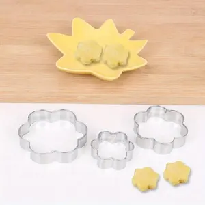 3pcs Star shaped heart cutter baking mold DIY cookie mold baking mold cookie cutter egg mold