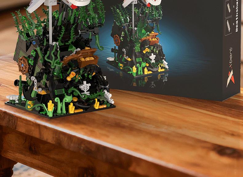 Deep Sea Megalodon Building Set, 1,014+ Pieces, Underwater World Marine Life Model Kit, High Difficulty Collectible Display Assembly Toy for Adults, Creative Gift for Ocean Enthusiasts