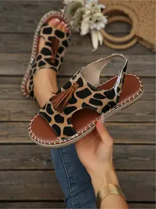 Women's Plus Size Summer New Leopard Print Tassel Decorated Round-Toe Hollow Velcro Soft Sole Sandals for Outdoor Wear, Fashionable and Comfortable for Daily Commuting and Casual Wear