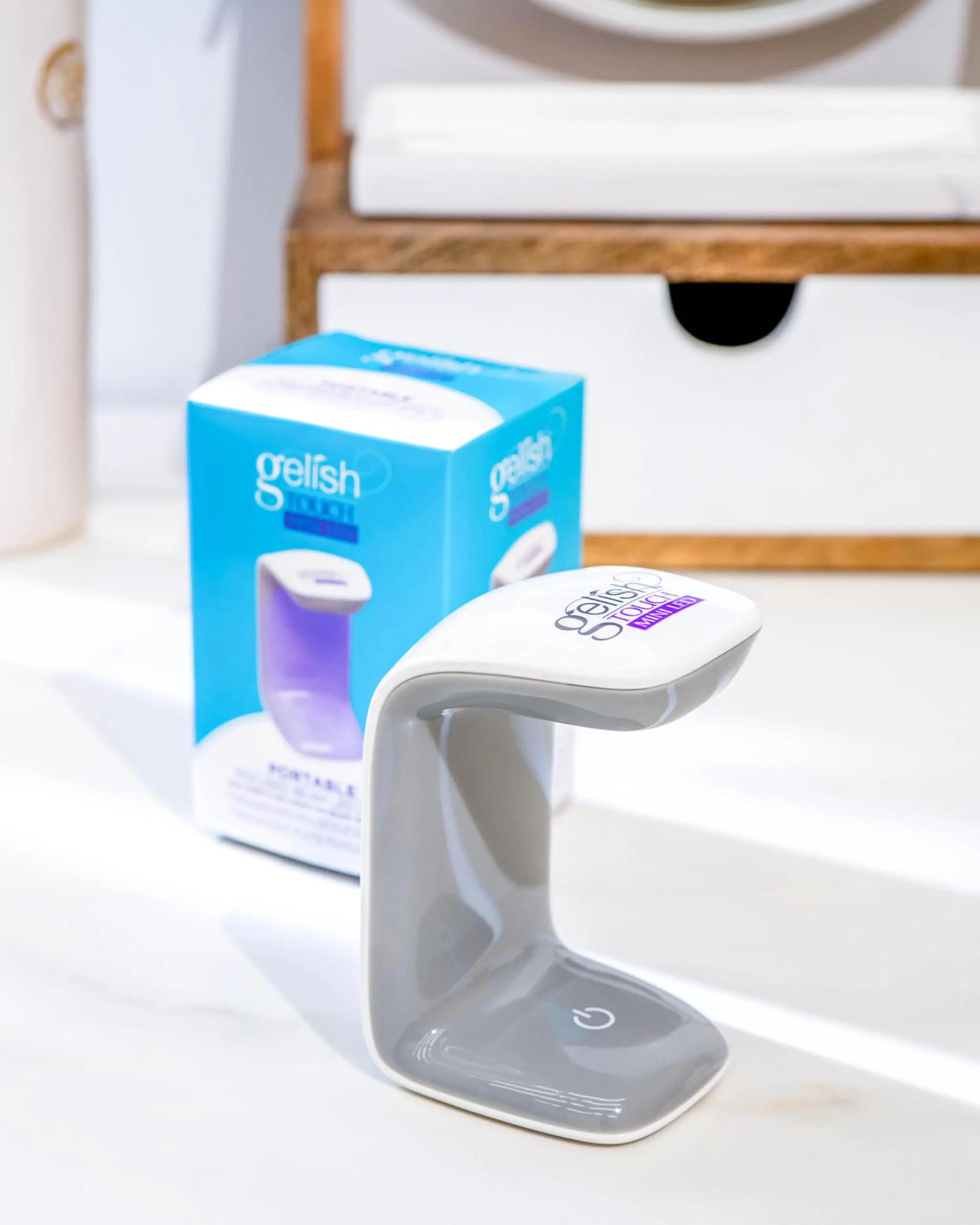Gelish MINI Touch LED Light – Portable & Rechargeable LED Curing Light for Soft Gel(TM) Tips & Quick Gel Nail Repairs, Touch Activated, 30-Second Cure, USB Cable Included.