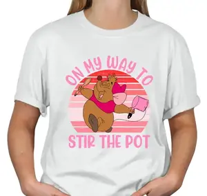 Off to Stir the Pot Gus-Gus  Casual T-shirt