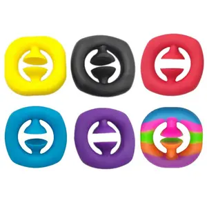 One Poptastic Fidget Toys: Snappers (Colors Vary)