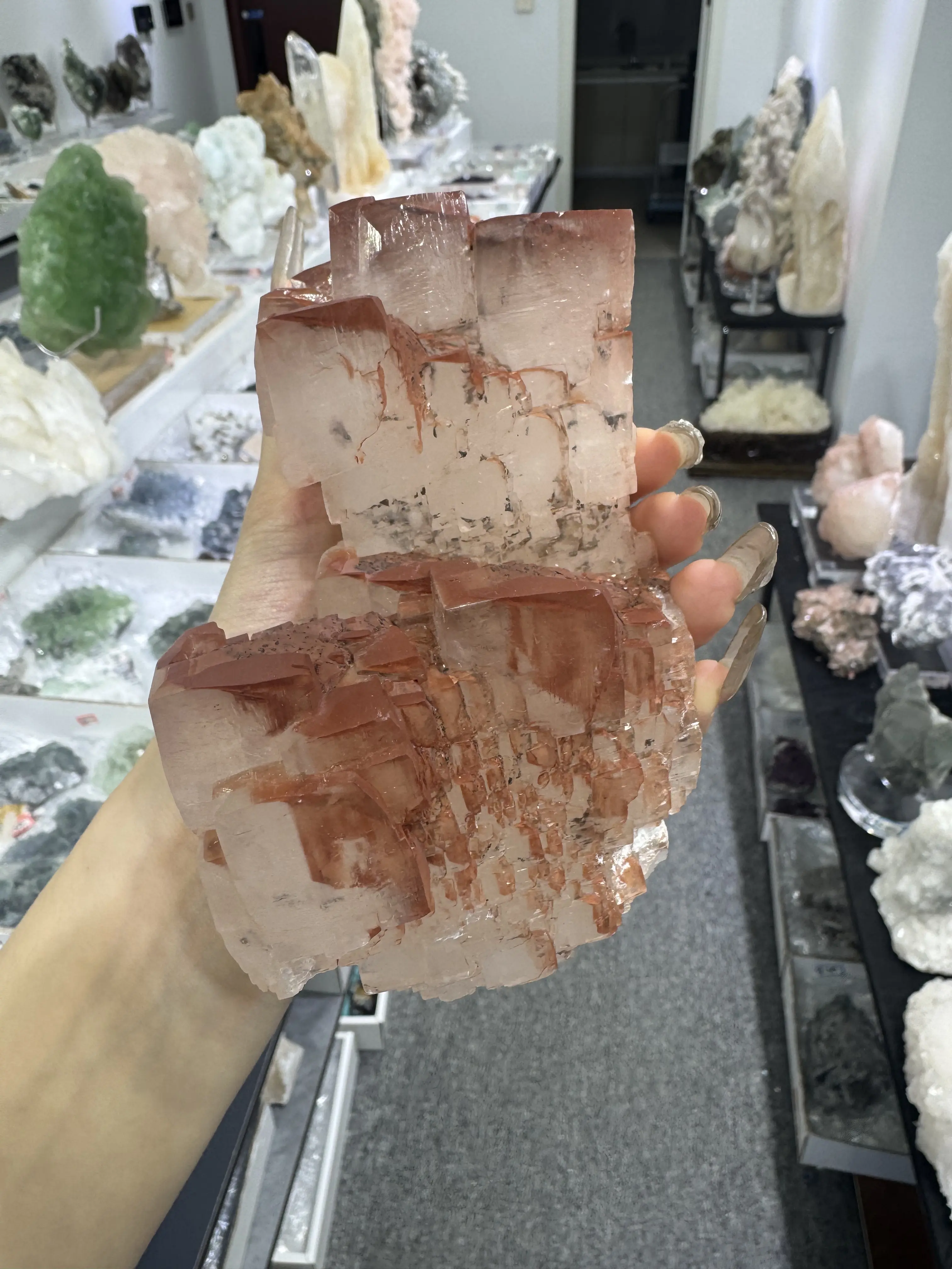 A15 hubei daye mine chocolete calcite