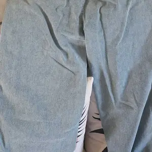 Girls' Jeans Spring and Autumn New Loose Casual Straight Leg Wide Leg Jeans with Heart Love Patch Design