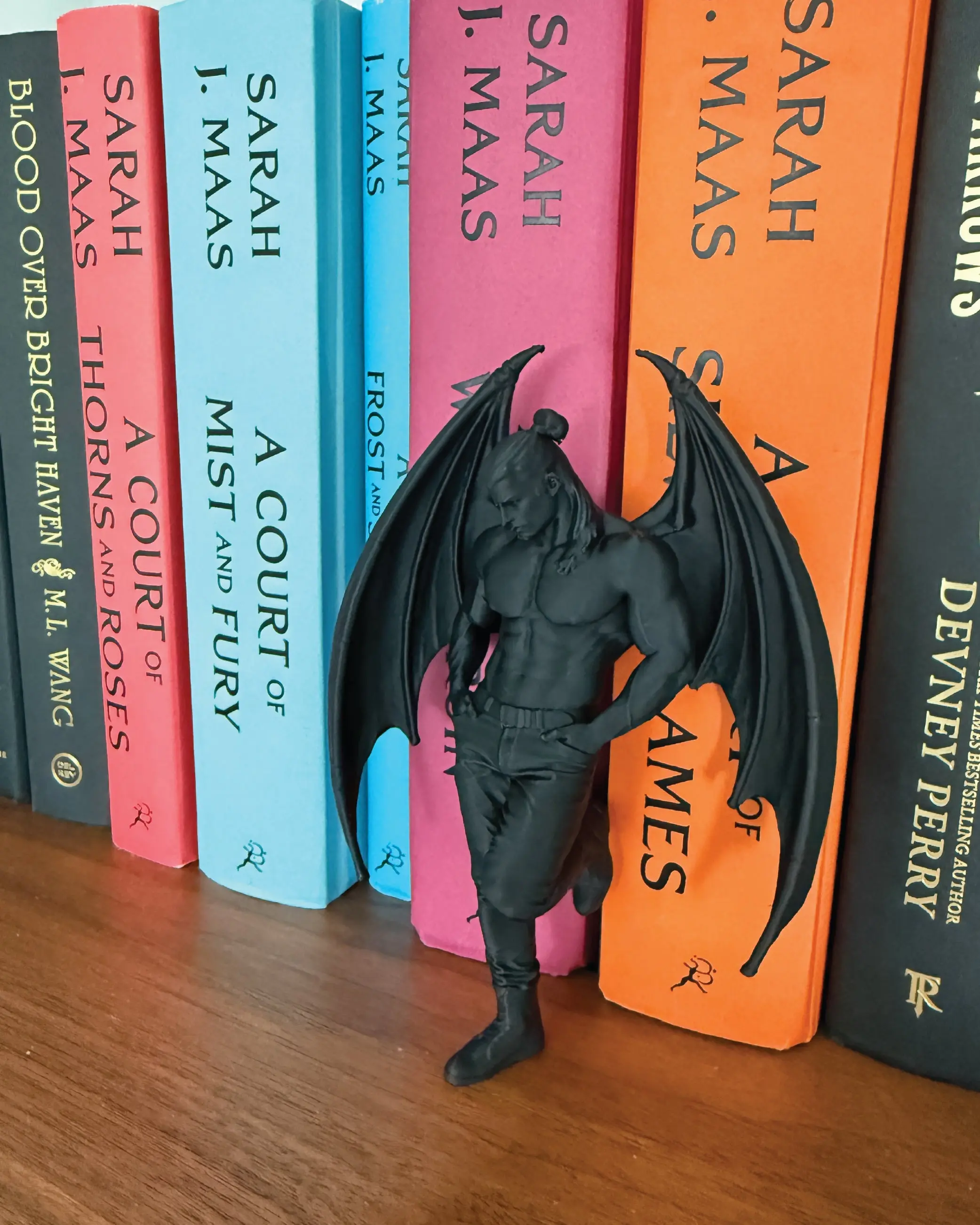 Illyrian Warrior (Cassian) Bookshelf Boyfriend Figurine - Fan Art Inspired by ACOTAR