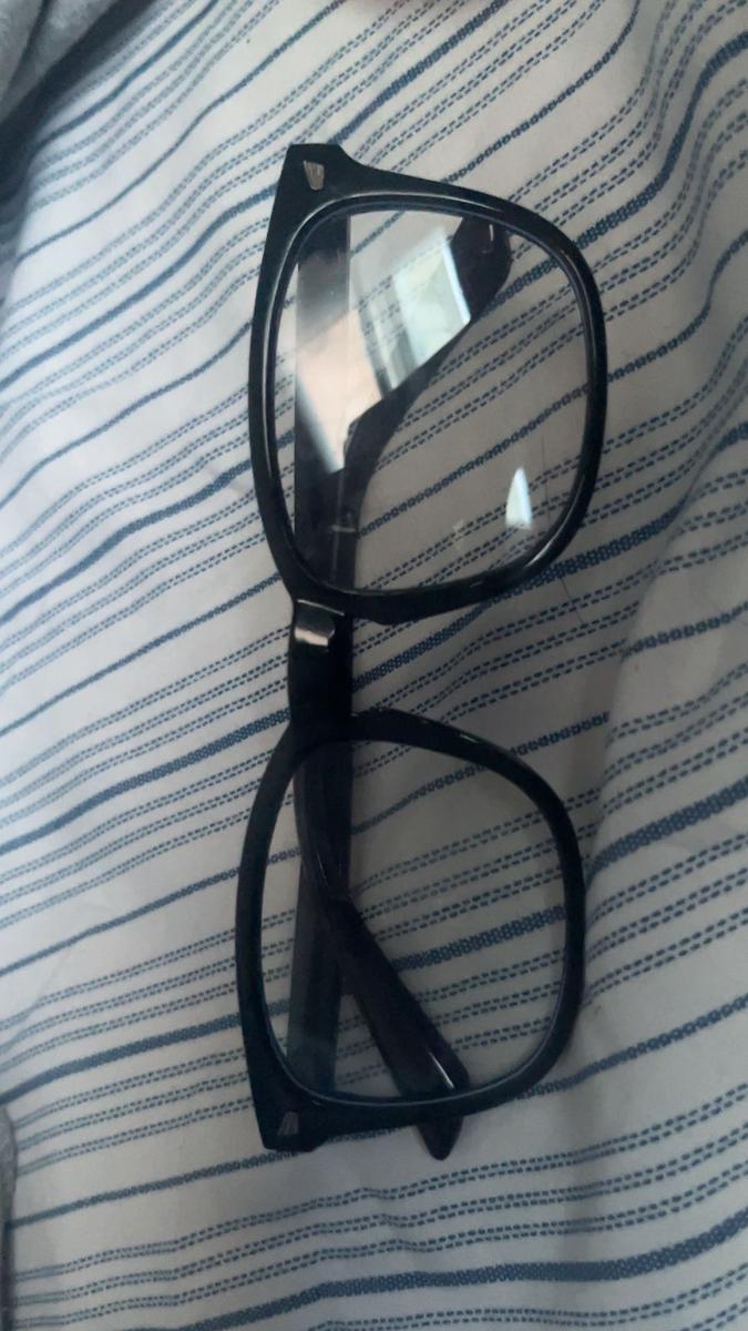 Item: Bright black frame/anti-blue light