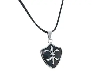 Fleur-de-lis Pendant Necklace