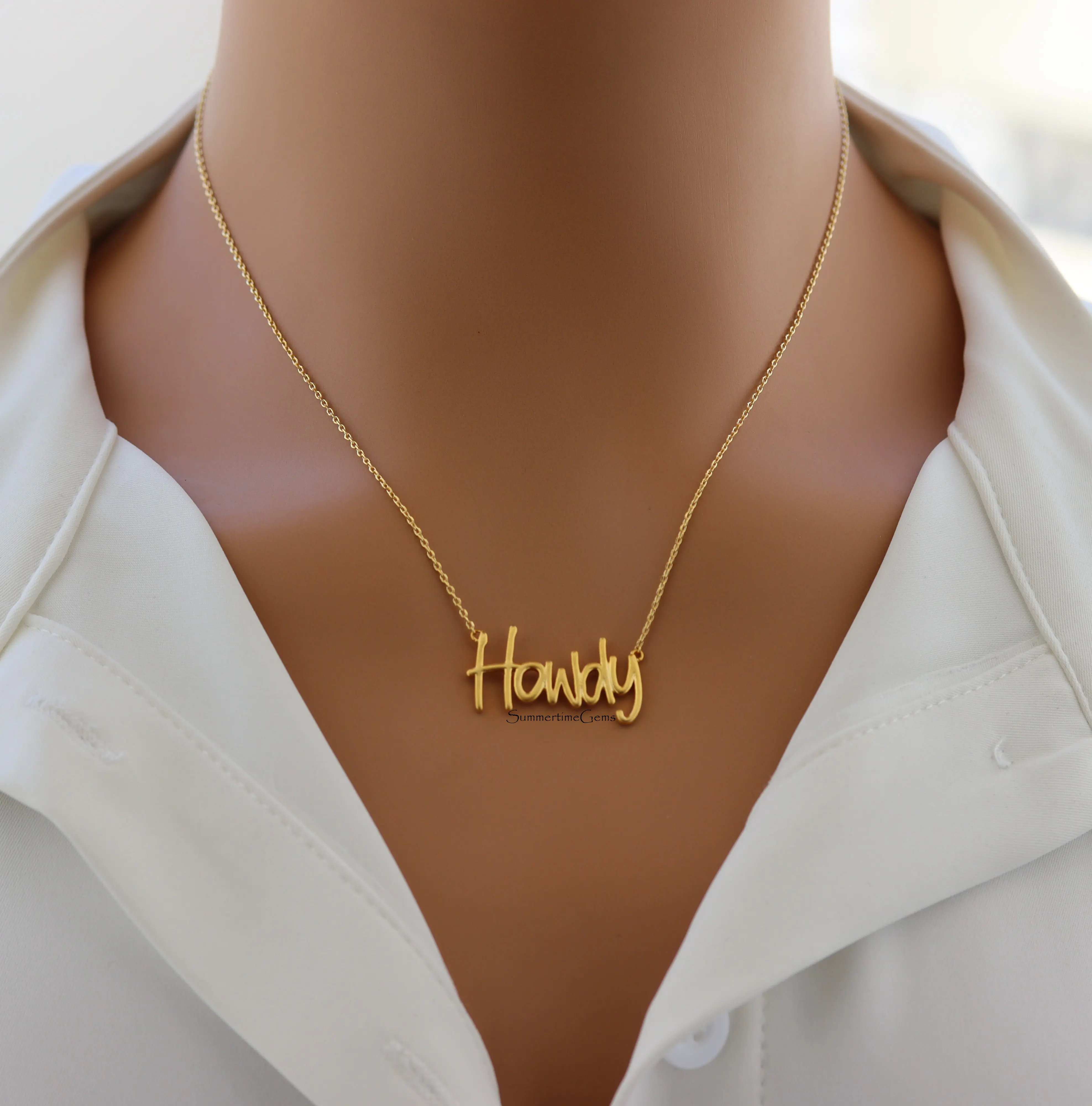 18K Gold Plated Handwritten "Howdy" Pendant Necklace – Western Cowgirl Style Jewelry for Everyday Fun