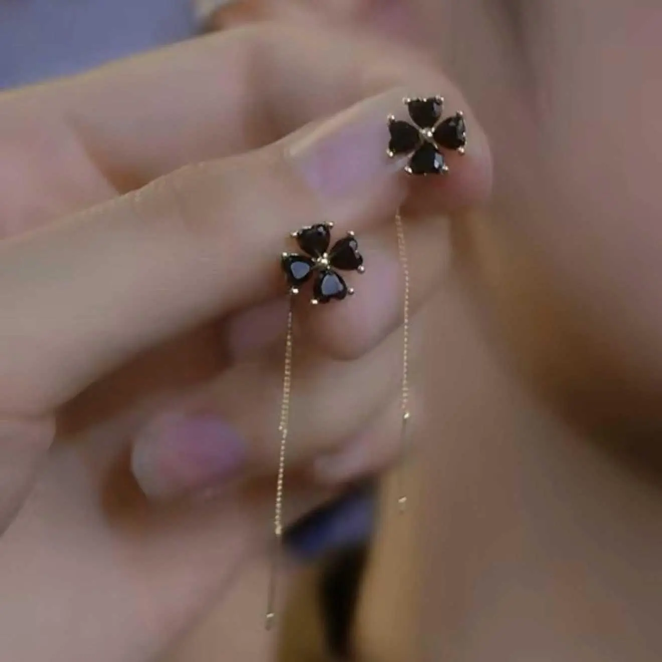 2026 New Long Ultra-Sparkly Small Flower Sophisticated Tassel Threader Earrings for Women, Light Elegant Versatile Earrings HNAM81