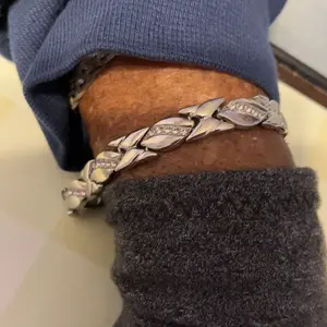Leaf Design Diamond Magnetic Bracelet in Antique Copper Adjustable Women's Jewelry Unique Gift for Christmas and New Year -RR