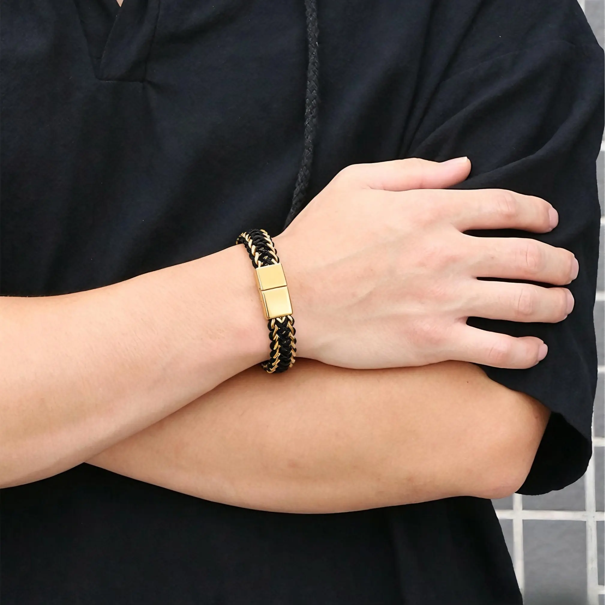 Men’s gold stainless steel braided bracelet with double-row welded square links and a magnetic clasp