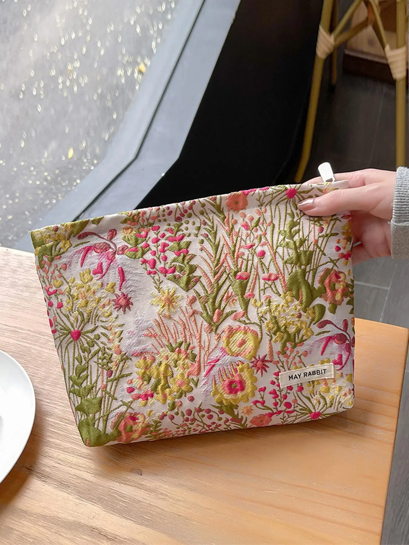 Random Ditsy Floral Pattern Makeup Bag, Portable Large Capacity Cosmetic Storage Bag, Zipper Makeup Organizer Pouch, Versatile Storage Bag for Travel