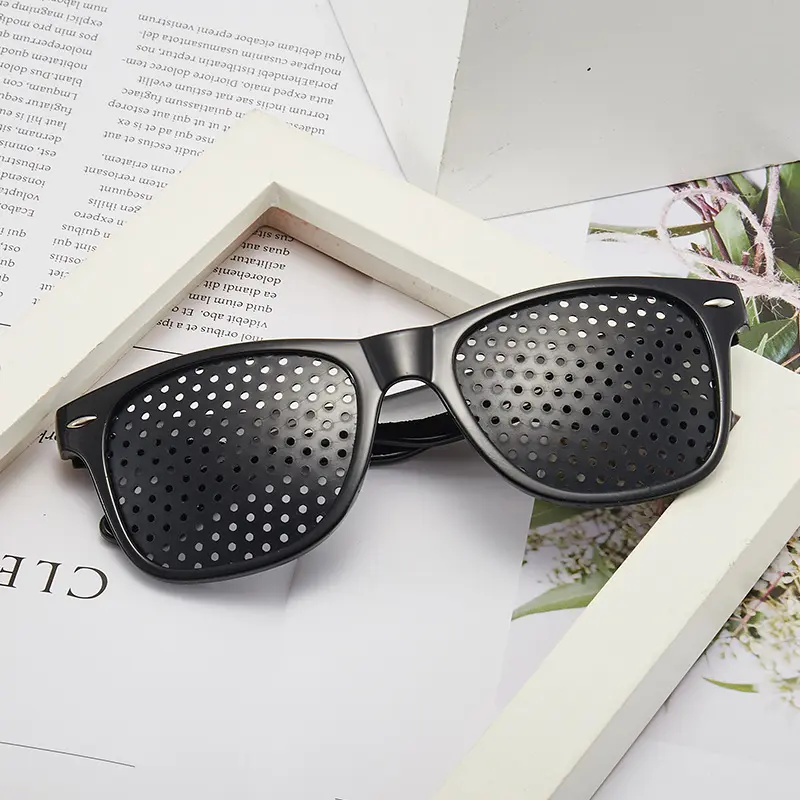 Anti-Myopia Astigmatism Glasses with Holes Vision Correction Fatigue Pinhole Glasses for Men and Women Vision Improvement Natural Glasses