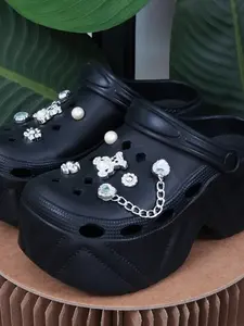 2026 New Fashion Silver Color Bear Heel Women's Holey Shoes 8809, Eva Material, Rhinestone Design, Less Than Ankle Height, Solid Pattern