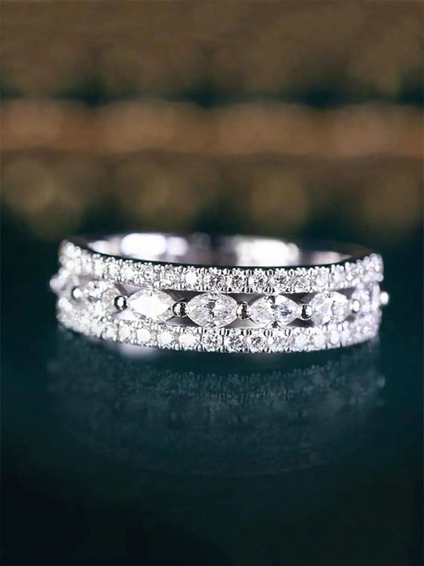 1 PC Fashion Cubic Zirconia Ring Stackable Engagement Ring For Women For Valentine's Day Gift Wedding Engagement Anniversary Party Band Jewelry