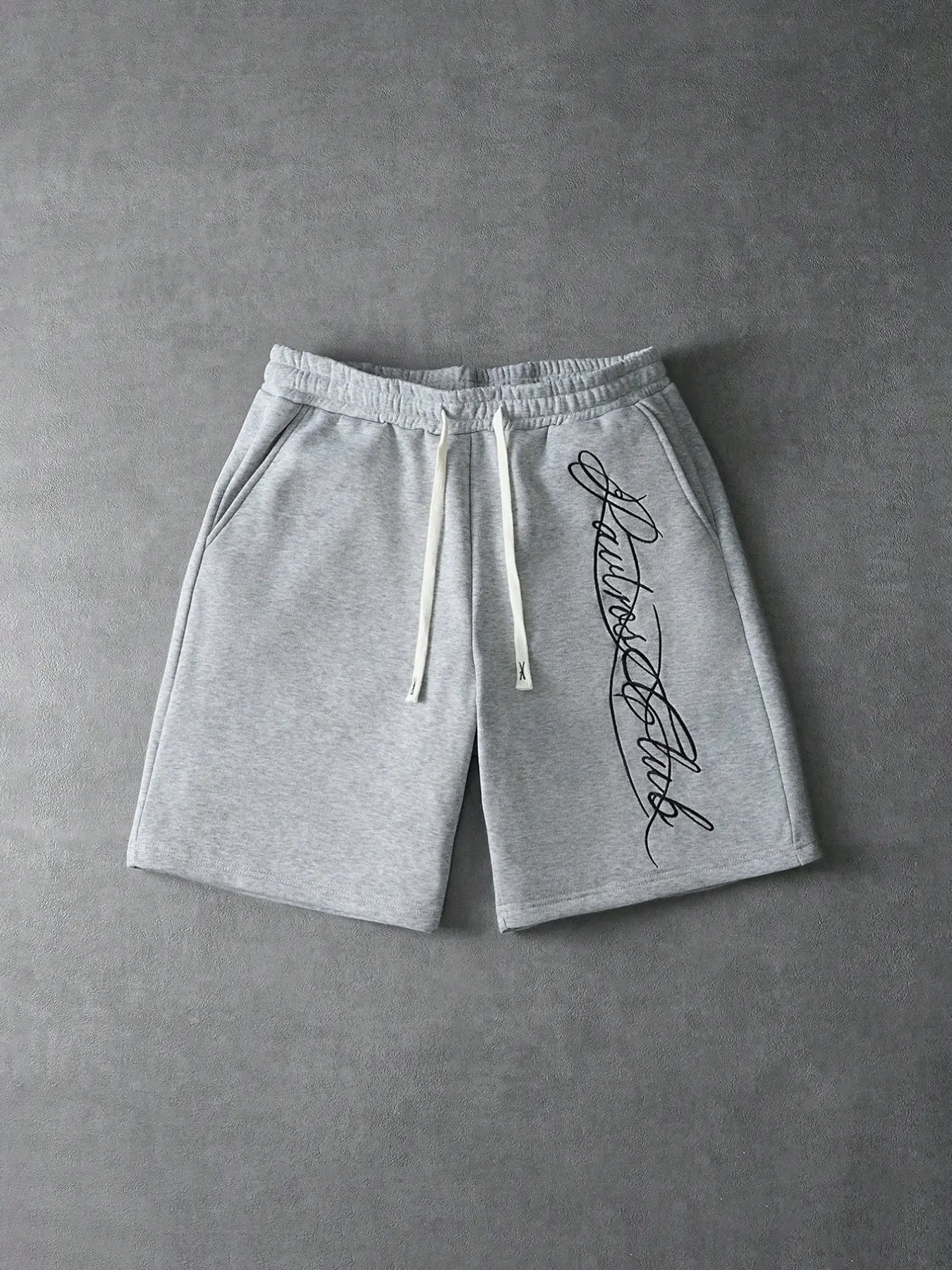 Men's Heather Gray Drawstring Sweat Shorts, Casual Streetwear Sweatshorts with Black Script Print, Graphic