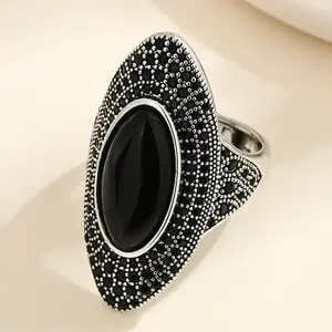 B Vintage Retro Cocktail Statement Ring Black Agate / Onyx / Obsidian Ring with Black Cubic Zirconia Surrounded Decor, Antique Silver Big Black Stone Ring Victorian Style Jewelry for Women and Men