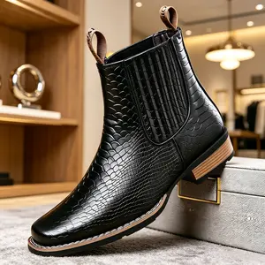 Men’s casual retro shoes featuring an alligator texture design, suitable for various seasons and equipped with a closed toe. Everyday fashion style features leather with embossed crocodile texture. Men's Shoes